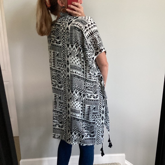 Geo Print Boho Kimono - Picture 5 of 10